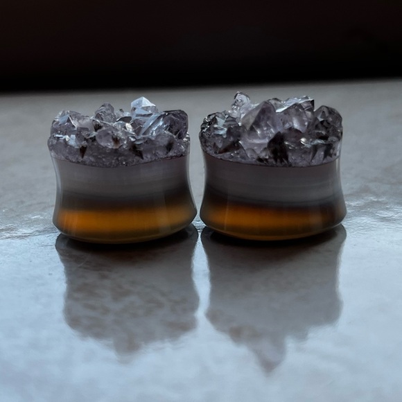 Oracle Rough Faced Amethyst Plugs in 19mm - Picture 9 of 10